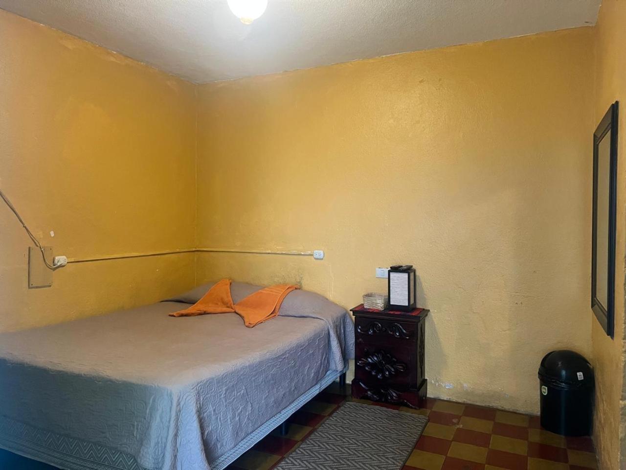 Hotel Alma Maya Antigua Dış mekan fotoğraf