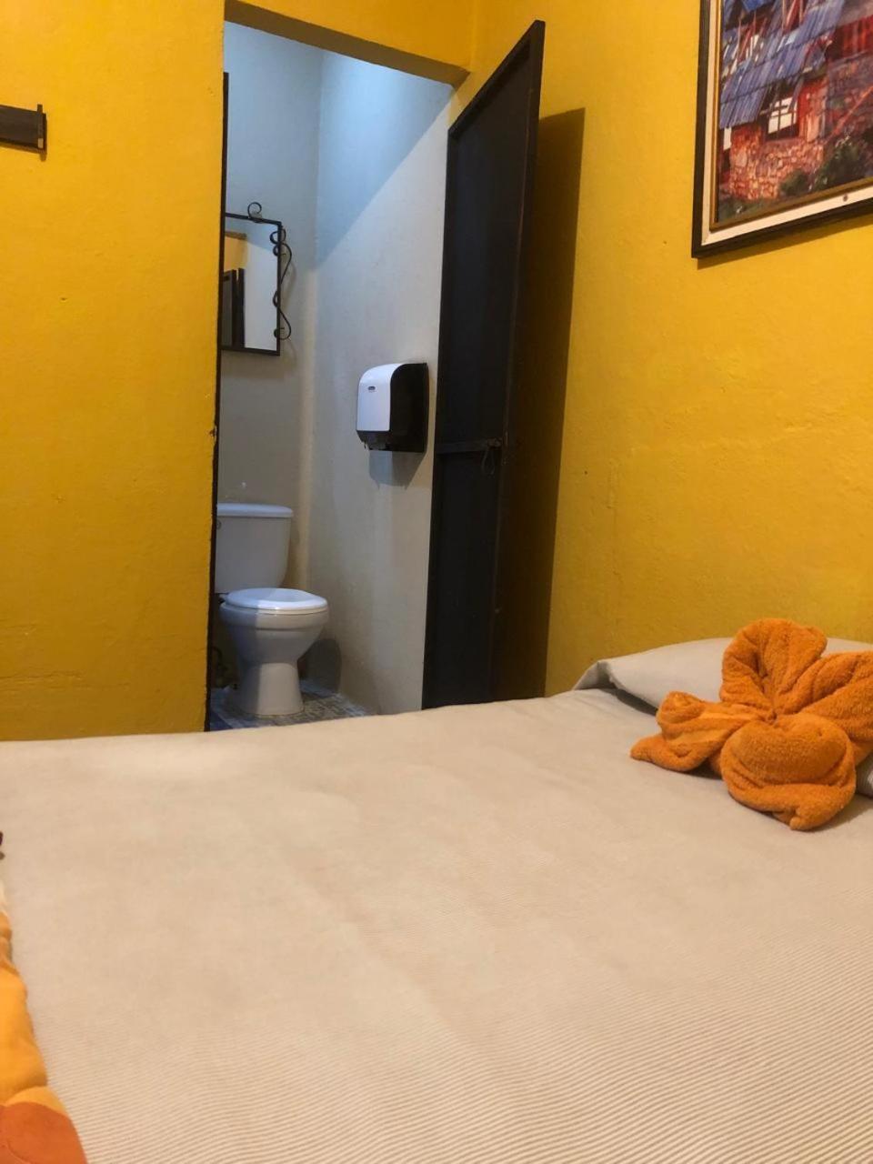 Hotel Alma Maya Antigua Dış mekan fotoğraf