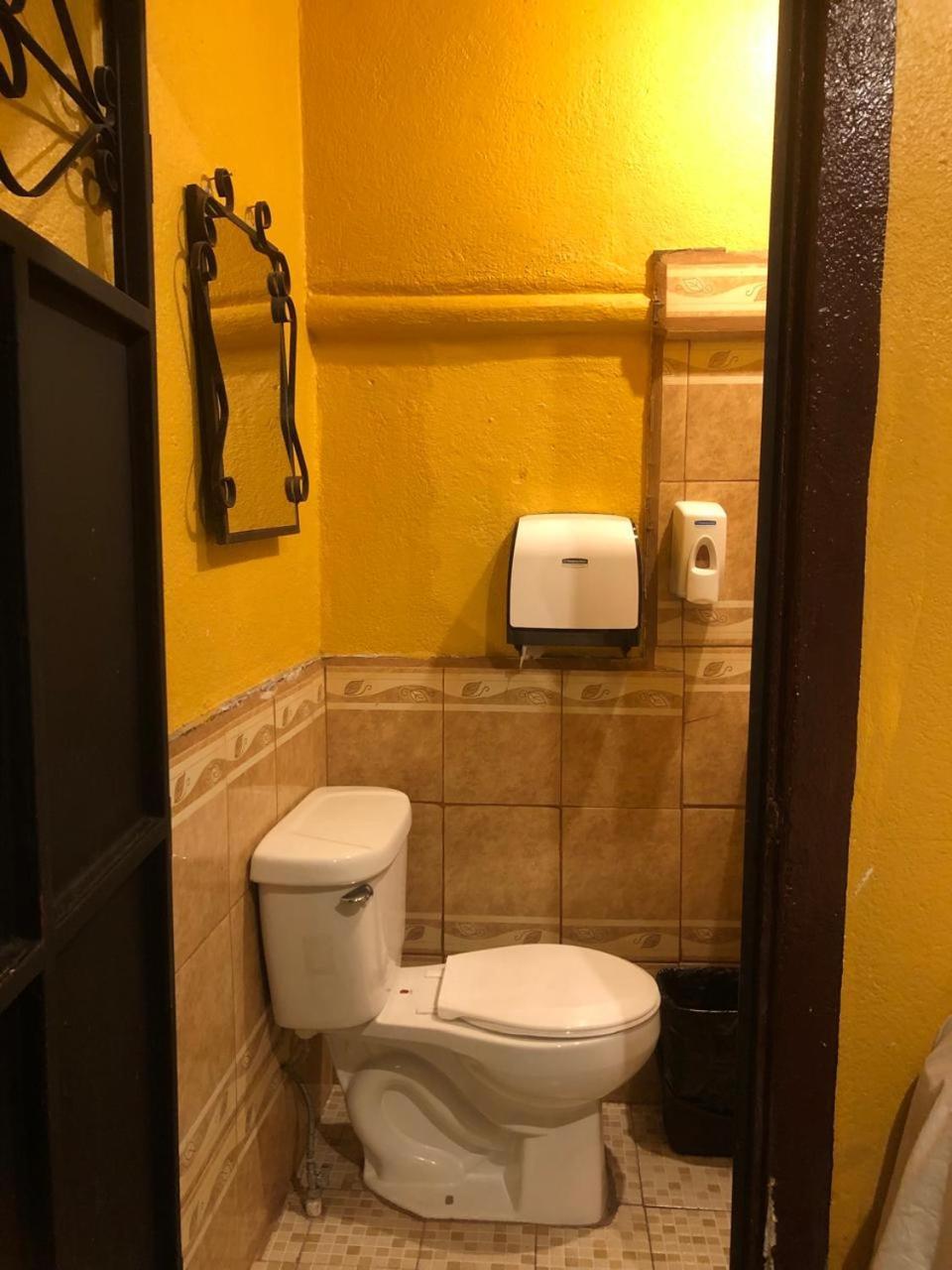 Hotel Alma Maya Antigua Dış mekan fotoğraf